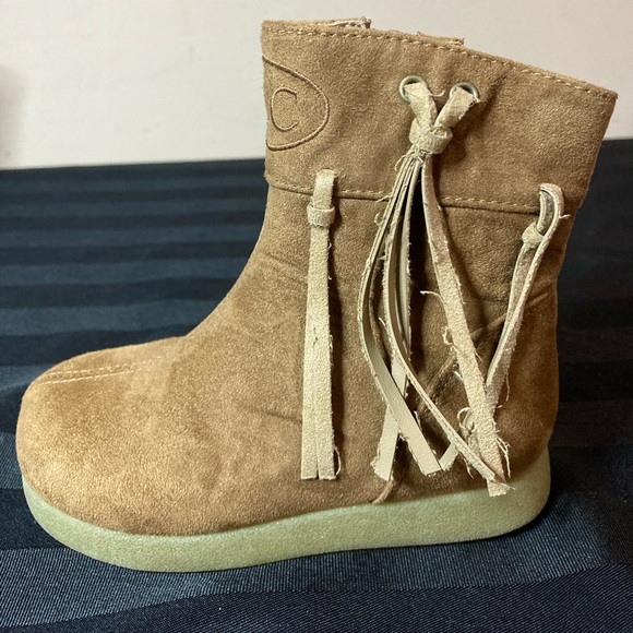 The Children’s Place Kids side zip short boots with tassels - Picture 4 of 9